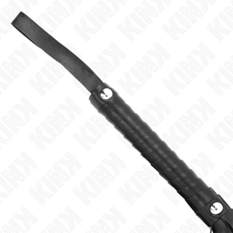 Verpackung der Kink Peitsche mit breitem Schwanz in Schwarz