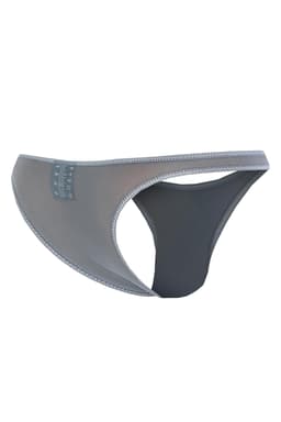 Cut4Men Capri Thong Netz Slip, am Körper getragen zur Veranschaulichung der Passform
