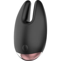 Coquette Chic Desire Vibrator in der Hand gehalten, Größenverhältnis