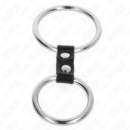Nahaufnahme des verbindenden Lederbands am Kink Doppel-Penisring