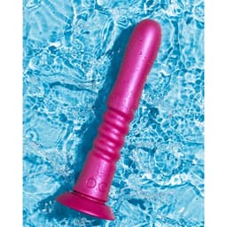 Verpackung des Romp Jiggle freigestellt vor neutralem Hintergrund