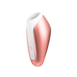 Satisfyer Love Breeze mit Bedientasten im Detail – Studioaufnahme