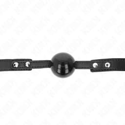 Kink Ballknebel mit Gurtverschluss im Detail, Nahaufnahme der Schnalle