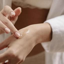 Faltschachtel des Bijoux Indiscrets Orgasmischen Serums mit Produktinfos