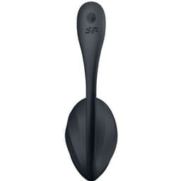 Satisfyer Ribbed Petal in gebogener Form beim Anlegen mit gut sichtbaren Konturen