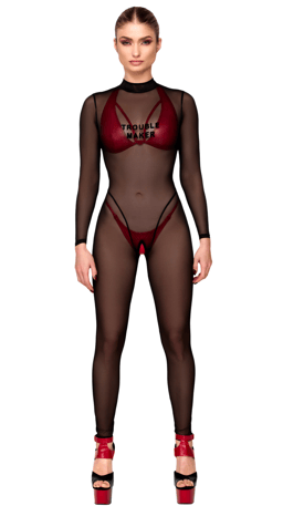 Nahaufnahme von Stoff und gummiertem Markenlogo des Noir Handmade Troublemaker Catsuits in Schwarz