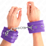 Kink Premium – Pelzgefütterte Handgelenkfesseln mit Ton-in-Ton-Gürtel